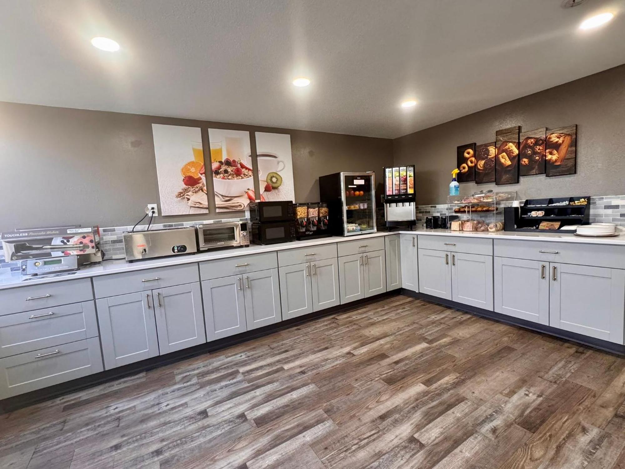 Baymont By Wyndham Great Falls City Center Экстерьер фото