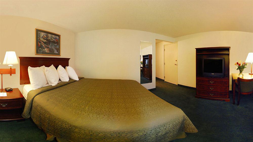 Baymont By Wyndham Great Falls City Center Экстерьер фото